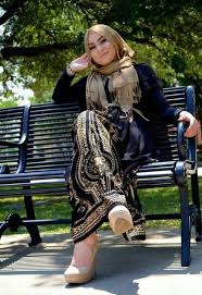 We work hard to ensure that your chance of finding love with fellow single muslims is as high as possible! Eine Zufriedene Und Gluckliche Muslima Ist Diese Junge Frau Nicht Hubsch Muslime Konnen Uns Den Richtigen Islamische Mode Arabische Frauen Muslimische Frauen