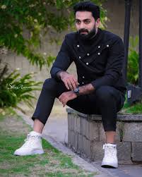 Altogether padmasoorya has 888,332 followers and follows 57 on instagram. Govind Padmasoorya Pictures Nowrunning