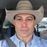 Dan Hippman's Instagram, Twitter & Facebook