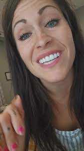 Holly Rea's Instagram, Twitter & Facebook