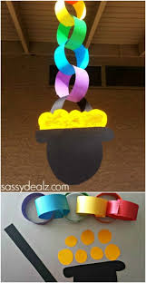 Looking for the perfect craft to do with your toddler this st. 45 Fantastically Fun St Patrick S Day Crafts For Kids Diy Crafts