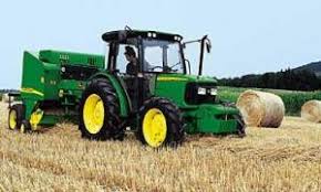 Avec ses 25 chevaux, on réalise les mêmes opérations culturales qu'avec un tracteur thermique de 40 la commande, aujourd'hui manuelle, pourra ainsi prochainement être automatisée. Quel Age Pour Conduire Des Vehicules Agricoles