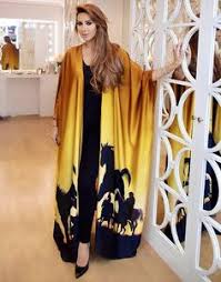 La tunique vanille fraise je suis personnellement assez fan de la tenue quot;tunique féminine + pantalon habilléquot; 510 Idees De Tuniques Mode Mode Africaine Robe D Interieur