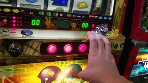 I have played the japanese demo and its one of the first things you get to do inside volcano arcade. Errors And How To Reset Your Pachislo Slot Machine Youtube