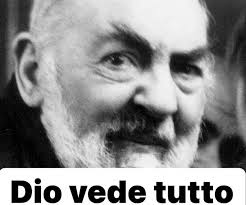 Ciao oggi è il mio compleanno 🎂 🌹🌹🌹🌹❤❤❤❤❤