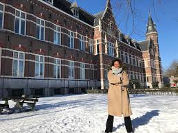 Andere tijden sport is een samenwerking tussen de geschiedenisprogramma's andere tijden en studio sport. 1xafydyhi8g 3m