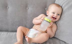 L'eau du robinet et le chlore: Quelle Eau Faut Il Faire Boire A Mon Bebe Comment La Choisir Babyfrance Com