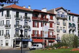 Abritel y dispose d'un parc de 3 817 locations saisonnières pour vos séjours. Saint Jean De Luz And Its Rich Royal History All Pyrenees France Spain Andorra