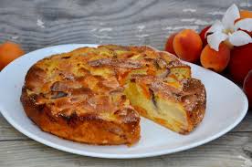 En Ce Long Weekend Je Vous Propose Un Gateau Tout Simple Et Bien Moelleux Que Je Fais Souvent En Vacances C Gateau Fruit Gateau Pomme Poire Recettes De Cuisine