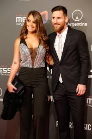 She is a mother of 3 with very little social media presence. Antonella Roccuzzo And Lionel Messi Presentation Of Cirque Du Soleil In Barcelona 01 31 2019 Celebmafia