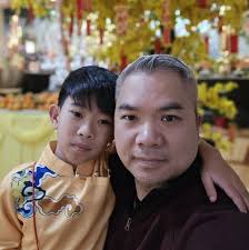 lyft drivers demand higher pay