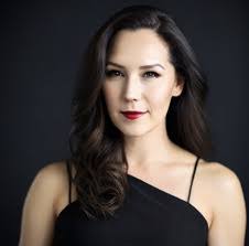 Simone Bailey's Instagram, Twitter & Facebook