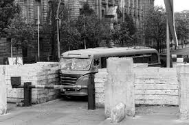 The monument was created in 1998 by the federal republic of germany and the federal state of berlin. 13 August 1961 Berliner Mauer Moabitonline
