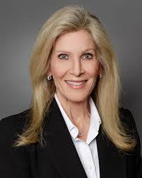 Angela Kisling's Instagram, Twitter & Facebook