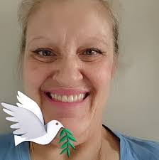 Edwina Kay's Instagram, Twitter & Facebook