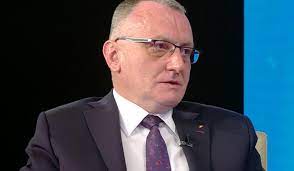 Ministrul educației, sorin cîmpeanu, este optimist în privința reluării cursurilor școlare în format fizic, în ciuda prognozelor epidemiologice privind al patrulea val al pandemiei. Sorin Cimpeanu Copiii De GrÄƒdiniÈ›Äƒ È™i Elevii Care Nu Dau Examene Se Intorc La È™coalÄƒ Miercuri
