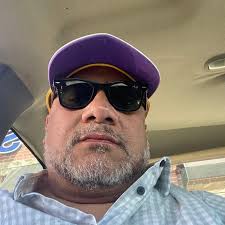 I guess today's dunks don't require the dunker to touch the rim ey?