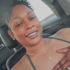 Lorraine Olvera's Instagram, Twitter & Facebook