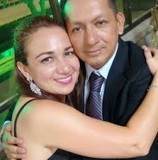 MERCADO BICENTENARIO TANTA POMPA PARA LA INAUGURACIÓN PERO LA REALIDAD ES  OTRA !!Según los datos reflejados en el Portal de Compras Públicas, la obra  se adjudicó por más de 11 millones de