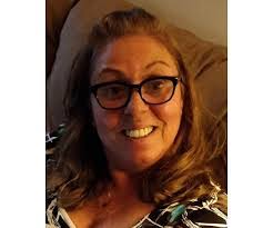 Tracy Mello's Instagram, Twitter & Facebook