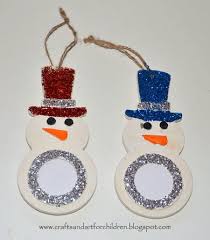We've always found it much easier for our daughter to string beads onto a pipe cleaner than onto string. Easy Easy Christmas Ornament Crafts For Kids Artsy Momma