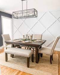 Besides making for a great look, a good area rug can also help protect your wooden floors from those occasional spills. 17 Gorgeous Farmhouse Rug Ideas