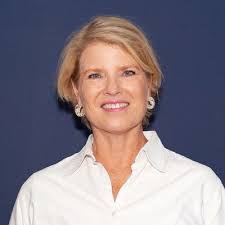 Barbara Bicknell's Instagram, Twitter & Facebook