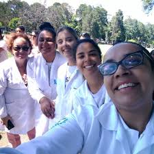 ⚠️Se o seu interesse é ir para a Indústria, você não pode perder essa  palestra! 💥@carla.benedini vai compartilhar toda a sua experiência e  trazer informações sobre a atuação farmacêutica industrial. 📌 Faça