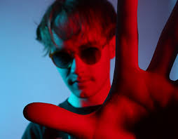 Frazer Projekter :: Photos, videos, logos, illustrations and branding ::  Behance