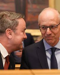 Raumsonde "Cassini" vor dem geplanten Absturz