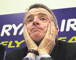 5,000 gan dídean agus 33,000 teach úr folamh