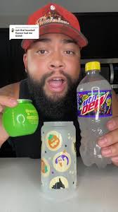 Replying to @kbl1zz3yy 👻 easy #halloweencocktail #heavyhands #mixeddrinks  #buzzball #voodoo