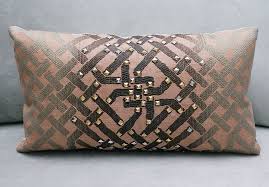 Pin By Courtney Blaymore On Accessories Pillows Decorative Pillows Beautiful Bedrooms