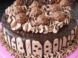 Schnell wurde klar, so klein wird die torte wohl doch nicht. Ferrero Rocher Torte Von Bluemoon25 Chefkoch Rocher Torte Ferrero Rocher Torte Kuchen Und Torten Rezepte