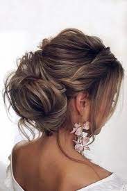Wedding Hairstyles For Medium Hair Low Updo With Braid Texture Tonya Damen Haare Medium Hair Styles Hair Styles Wedding Hairstyles For Medium Hair