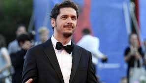 L'orchestra è la sif 309, bulgarian symphony orchestra di sofia. Cosa Sappiamo Su Freaks Out Il Nuovo Film Di Gabriele Mainetti Supereva
