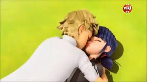 Adrien and marinette have been dating for 2 years still no knowledge of the others identity. Ladybug Marinette And Adrien Kiss Novocom Top