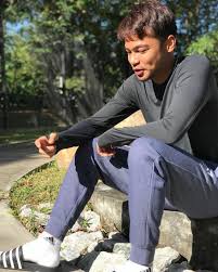 Syafiq kyle dilaporkan bakal muncul dalam dua buah filem terbaru iaitu setia menanti arahan osman ali dan maritim. 10 Potret Memukau Syafiq Kyle Aktor Berkharisma Asal Negeri Jiran