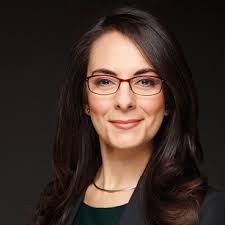 Sónia araújo (born november 24, 1970) is a portuguese tv hostess, known for her work in the portuguese talk show praça da alegria. Sonia Araujo Productsonia Twitter