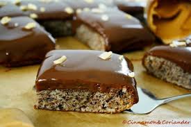 Bananen Blondies Mit Peanut Butter Ganache Rezept In 2020 Schokolade Rezepte Schnell Schokoladen Rezepte Erdnussbutter Und Schokolade