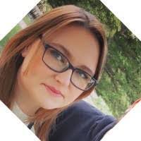 Heather Mellon's Instagram, Twitter & Facebook