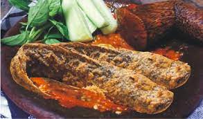 Bukan sajian lele gorengnya yang kapabel membasahi mulut anda dengan liur. Membuat Sambal Pecel Lele Tanpa Lele Bau Amis Adhiantirina