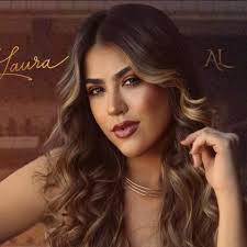 Ana Laura's Instagram, Twitter & Facebook