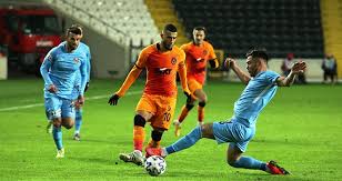 90 7 muslera, saracchi (maç bittikten sonra) (galatasaray). Gaziantep Fk 1 2 Galatasaray Spor Haberleri