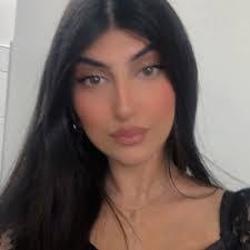 Jane Nagy's Instagram, Twitter & Facebook