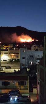 Φωτιά ξέσπασε πριν από λίγο σε υπαίθριο χώρο, στην περιοχή της πετρούπολης. Ove O2ntgwn2sm