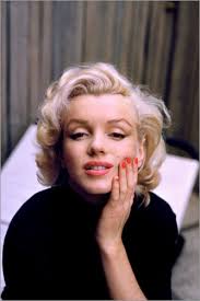 She is known for her. Celebrity Collection Marilyn Monroe In Farbe Poster Online Bestellen Posterlounge De