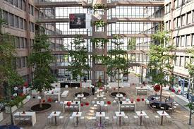 Züblin ag, eines der größten deutschen bauunternehmen und wird eigentlich als bürogebäude genutzt. Vorverkauf Fur Sommer Im Zublin Haus 2018 Gestartet Newsroom Ed Zublin Ag Strabag Ag