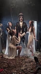 Dracula's brides 😈 #bramstoker #dracula #draculasbrides  #wildthornproductions #vampires #hauntedoverload