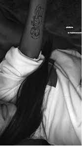 Ariana grande currently has 49 known tattoos. Tattooed Heart Polnyj Gid Po Tatuirovkam Ariany Grande Www Ellegirl Ru